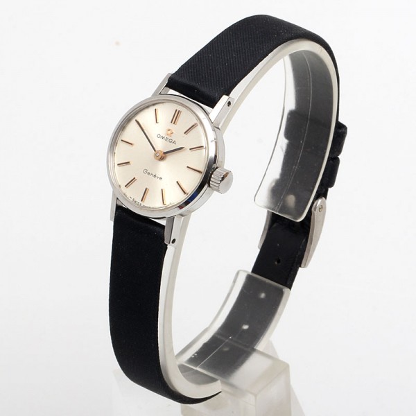 Omega Genéve Luxus Damenuhr von 1968 - NOS - orig Armband + Schließe + Box